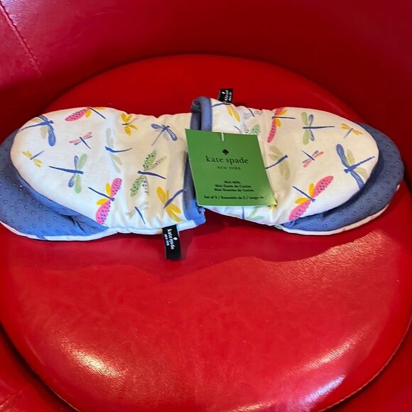NWT Kate Spade mini oven mitts - Picture 1 of 3